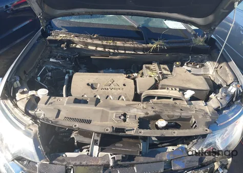 2017 Mitsubishi Outlander Sel z USA, uszkodzony, nr VIN JA4AD3A38HZ015978